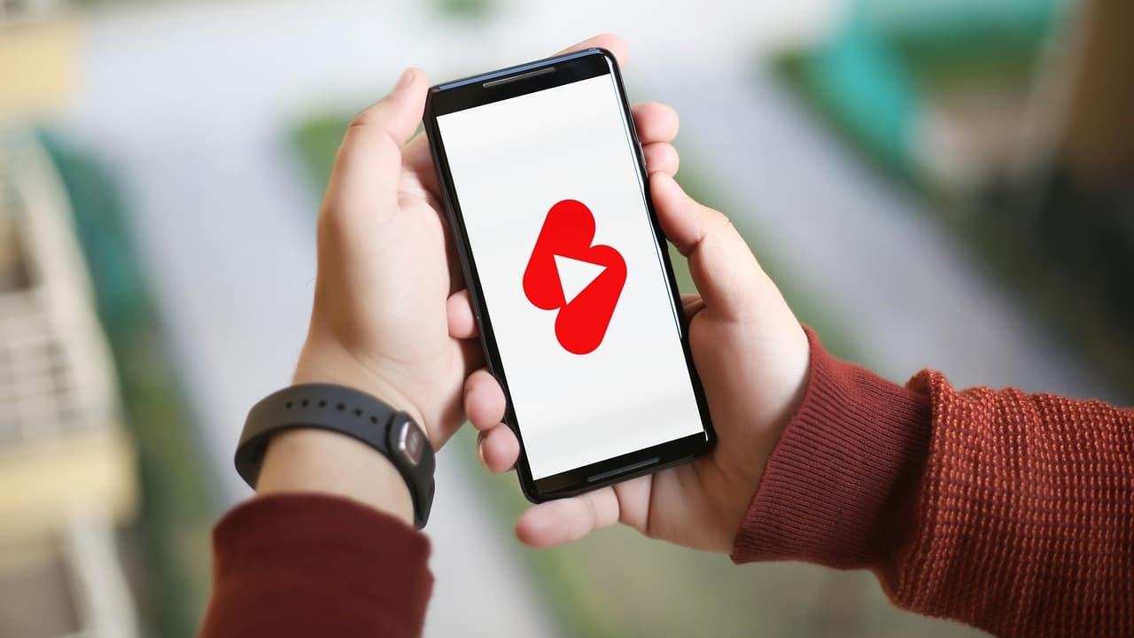 Three pricing tiers with varying credits and revisions